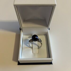 Sterling Silver 925 Ring with Black Freshwater Pearl (size 7)